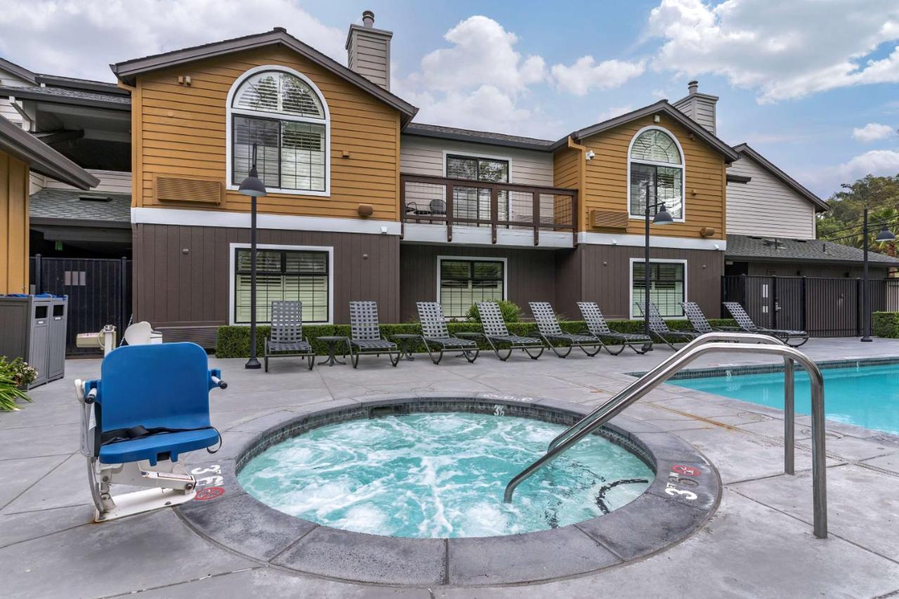 Best Western Plus Stevenson Manor Калистога Екстериор снимка